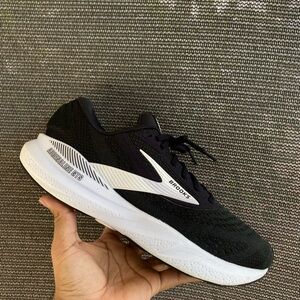 Brooks Adrenaline GTS Black White